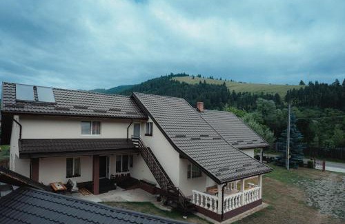Grinties Maison | La Marița