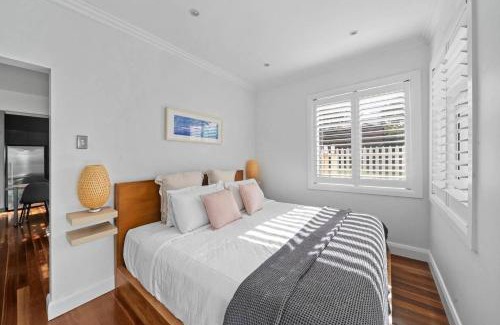 Vaucluse Appartement | La Marne Vista - Cliffside Haven with Whale Spotting