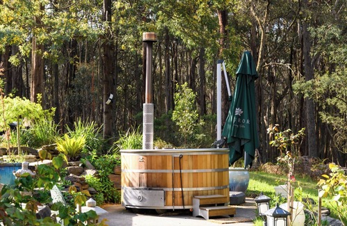 Dean Maison | La Moneta Retreat – A Sanctuary for Healing & Hope -Tranquil Hillside Haven