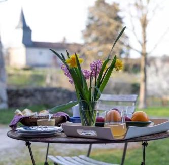 Rilhac-Lastours Maison | La Motte Bleue