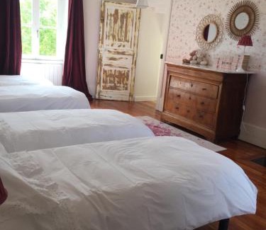 Louroux-de-Bouble Maison | La Motte