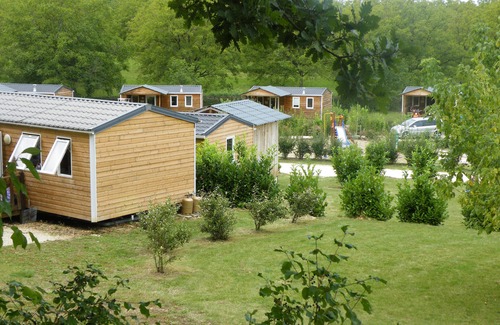 Le Buisson-de-Cadouin Maison | La Noix de Pécan'y - Mobil home Bois L'hirondelle