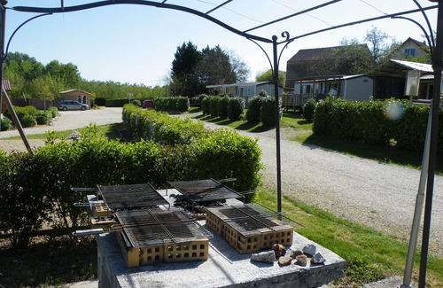 Le Buisson-de-Cadouin Maison | La Noix de Pécan'y - Mobil home Bois L'hirondelle