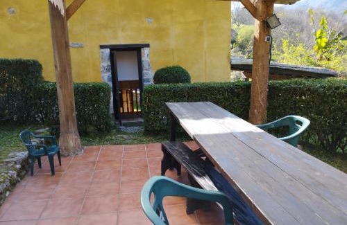 Ardisana Maison | LA NOZAL piscina, barbacoa, jardín