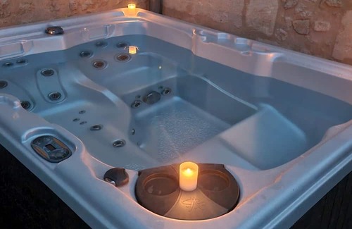 Gauriaguet Maison | La Pépite piscine, massage et spa