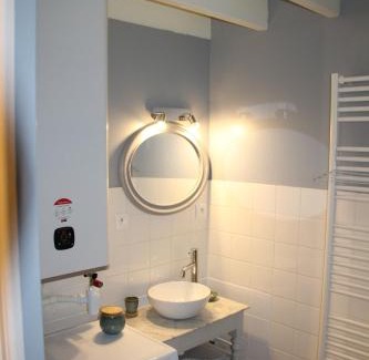 Lussas-et-Nontronneau Maison | La p'tite maison