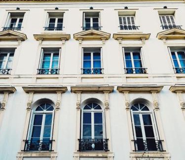 Cote Ouest Ormeaux Appartement | LA PARENTHÈSE HAVRAISE - Parking privé Plein centre & Très calme