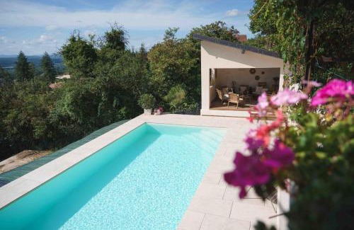 Montfaucon Appartement | La Parenthèse, Les Gîtes de Montfaucon