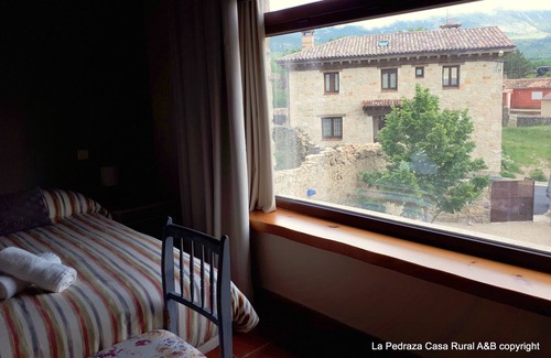 Martincano Cottage | La Pedraza Cottage 12 places près de Pedraza avec piscine et barbecue privé