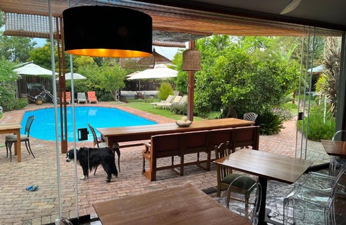 Oudtshoorn Maison | La Pension Guest House