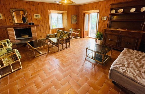 Orbregno Maison | La Pergola Stone House in Orbregno