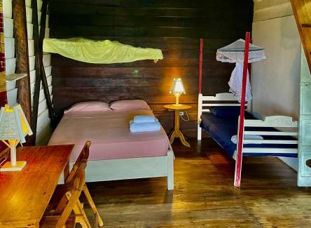 Las Tunas Auberge | La Perla Hostel and Cabins