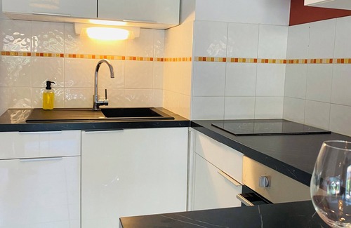 Lunel Appartement | La Perle° Jacuzzi WiFi Parking PV