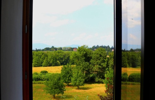 Les Abrets en Dauphine Maison | La Petite Grange – location meublée rénovée, entre lacs, montagnes et nature