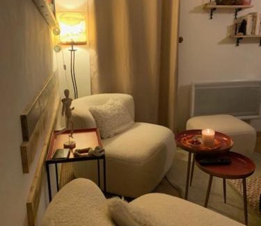 Le Poujol-sur-Orb Maison | La Petite Adresse de Rose Maison de vacances Entrée autonome