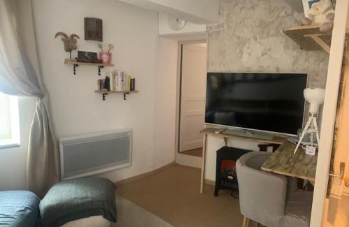 Le Poujol-sur-Orb Maison | La Petite Adresse de Rose Maison de vacances Entrée autonome