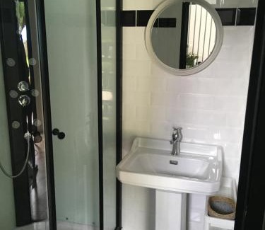 Braine Appartement | La petite Brainoise - Gîte avec salle jacuzzi 120 jets