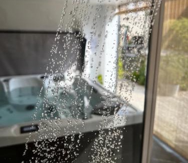 Braine Appartement | La petite Brainoise - Gîte avec salle jacuzzi 120 jets