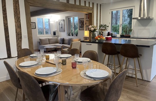 Tourville-en-Auge Cottage | La Petite chaumière normande