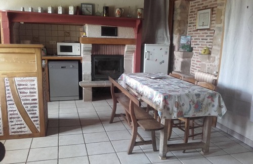 Sainte-Colombe Autre | La petite ferme de Casimir maison individuelle au calme .