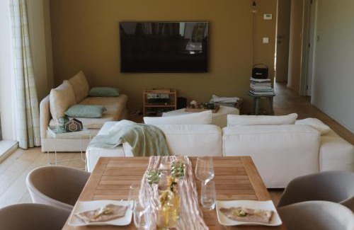 Halle Appartement | La Petite Foret Contemporary Apartment In Halle
