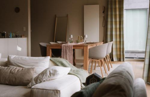 Halle Appartement | La Petite Foret Contemporary Apartment In Halle