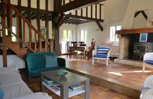 Bonneville-la-Louvet Maison | La Petite Haie