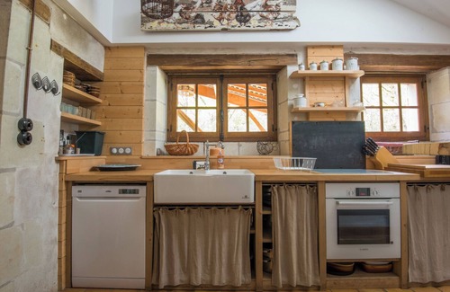Les Rosiers-sur-Loire Maison | la petite maison dans la forêt , un havre de paix en pleine nature !