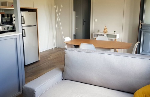 Monbalen Maison | La petite maison dans la prairie, Monbalen 3*