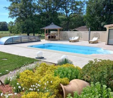Cayriech Maison | La petite maison dans le Quercy