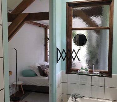 Dourdan Lit Et Petit-Déjeuner | La petite maison du jardin d'Apollon
