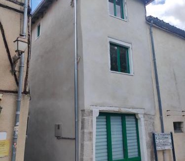 Saint-Antonin Noble Val Appartement | La petite maison