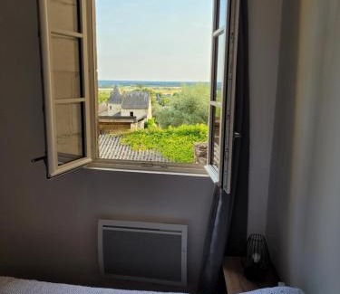 Le Puy-Notre-Dame Appartement | la petite montagne