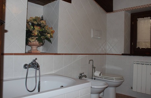 Bettona Maison | La Piazzetta
