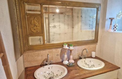Faucon Maison | La Pinede