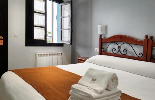 La Catedral Maison | La Piquera Hostal
