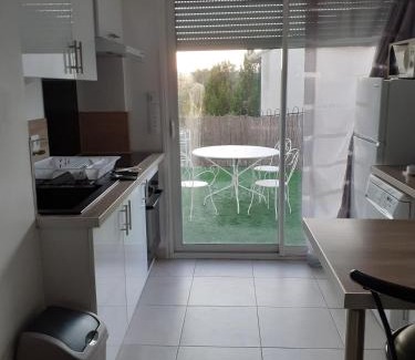 Saint-Clement-de-Riviere Appartement | La plaine