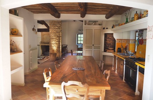 Reillanne Maison | La Poncette, Provencal mas with large garden and private pool in the Luberon.