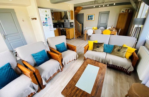 Villainville Villa | Gîte with covered/heated swimming pool and wooden sauna auxportesdetretat.fr
