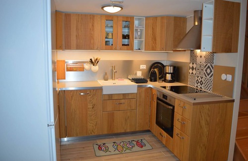 Villainville Villa | Gîte with covered/heated swimming pool and wooden sauna auxportesdetretat.fr