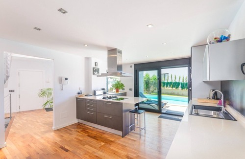 Sa Torre Villa | La Primera - Villa Con Piscina Privada En Sa Torre