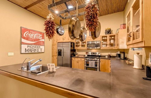 Tucson Appartement | La Puerta Azul - Stunning Desert Retreat Pool / Spa