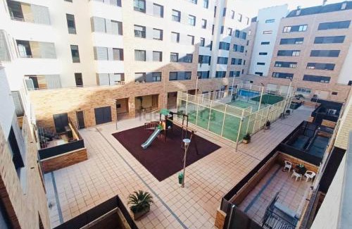 Logrono Appartement | La Puerta de Logroño, con piscina y garaje!