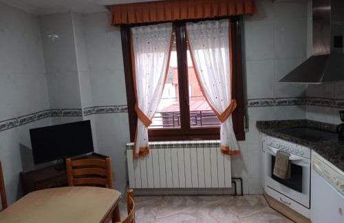 Cardenas Appartement | La puerta del Valle Gran piso de 130 m entero para ti y tu familia o amigos