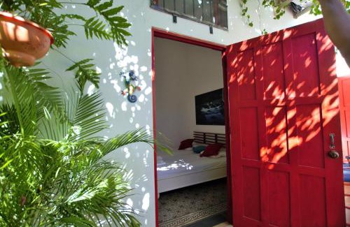 Ciudad Nueva Maison | La Puerta Roja Guest House