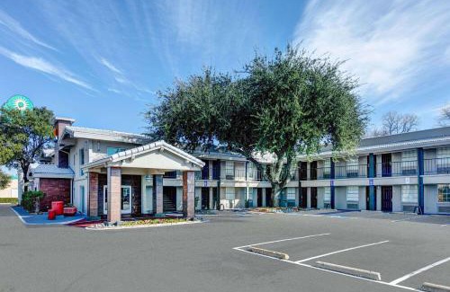 Knox - Henderson Hôtel | La Quinta Inn by Wyndham Dallas Uptown
