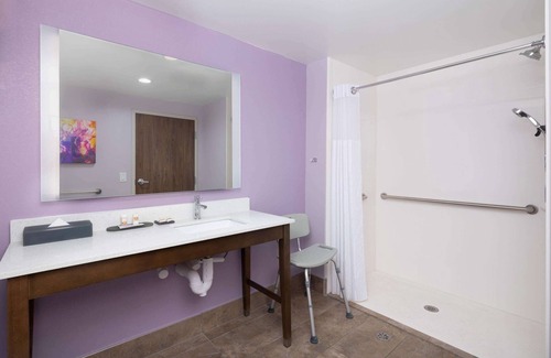 Perry Hôtel | La Quinta Inn & Suites by Wyndham Perry
