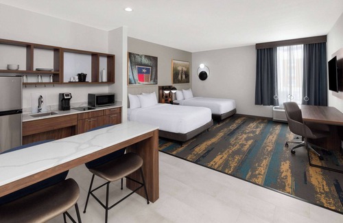 Forest Crest Hôtel | La Quinta Inn & Suites By Wyndham San Antonio At The Rim