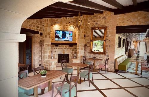 Arnuero Maison | La Quinta Luxury Palace
