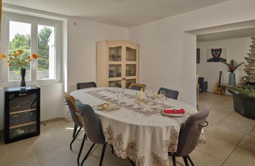 Saint-Philbert-de-Grand-Lieu Maison | La Résidence AKWABA
